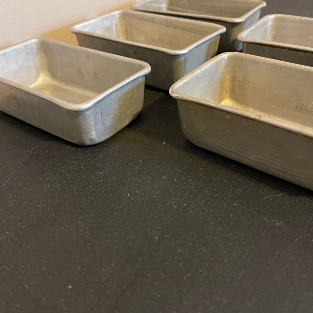 5 Vintage Aluminum Mini Baking Loaf Pans Small Stacking Cake Dessert Bakers Oven - Picture 3 of 6
